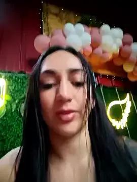 Ninabigtitied from StripChat