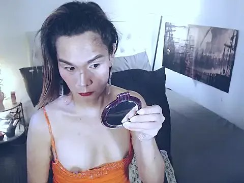 NinaDOM4CUM on StripChat