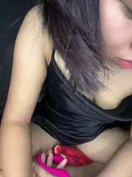 Freechat NinaHMiu on StripChat