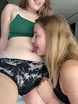 Nura_n_Sarah on StripChat