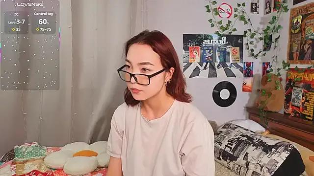 OdetteBiddy — Look into my charming eyes 