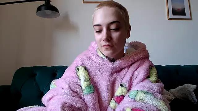 OllympeKaii on StripChat 