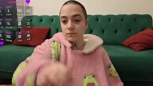 OllympeKaii on StripChat 