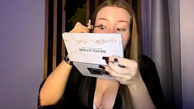 PandaFluff on StripChat