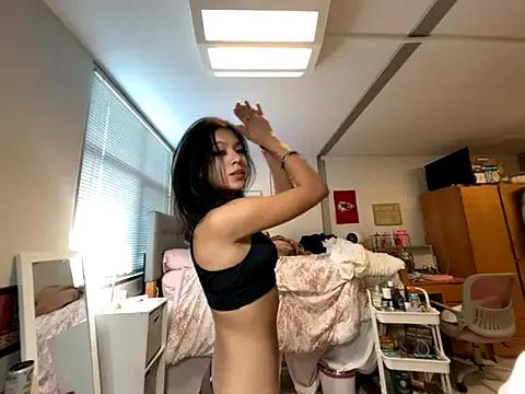 petitelatinateen — Make me cum