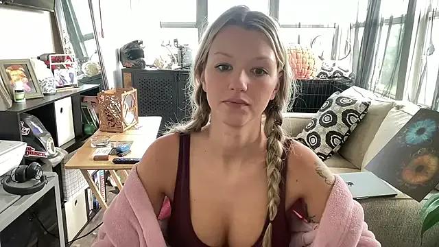 playwithdakota on StripChat