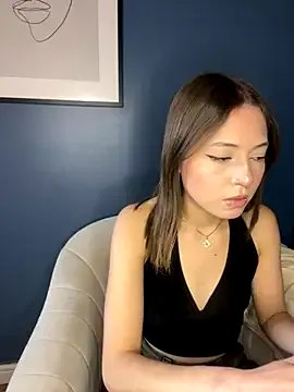 PrettyAmber on StripChat