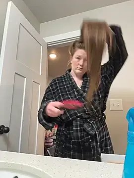 PussiesnCream_ on StripChat