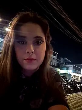 PutaYasmim — MOSTRAR PEITOS E PPK