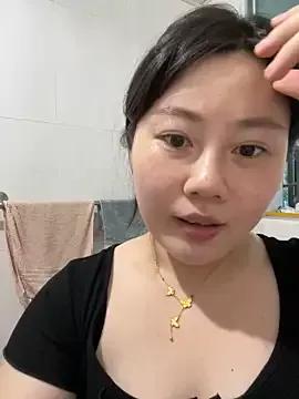 qinger2025 from StripChat is Group