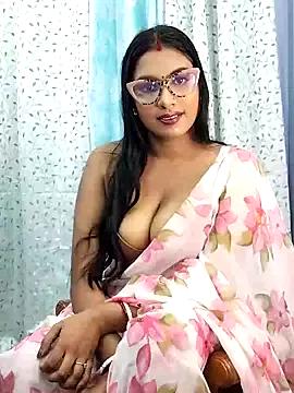 Queen_Doll — Freechat on StripChat