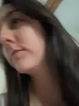 RealJuliette — Show pussy & massage my clit