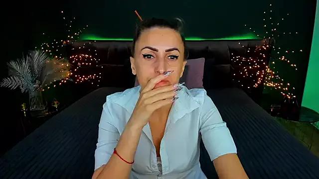 Rebecca_Diamond on StripChat 