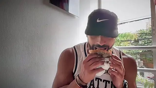 romeolovedark — Freechat on StripChat