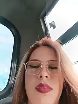 Rouse_24_ on StripChat