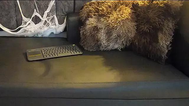 Rowan_Mills — Spank Pussy x7