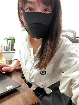 Sallybaby_888 on StripChat