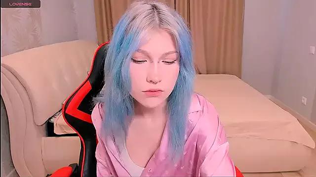 Sasha_Crystall on StripChat