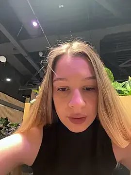 SashaCatt on StripChat