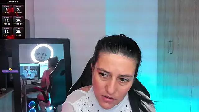 Saskyaa on StripChat 