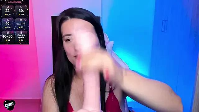 Saskyaa on StripChat 