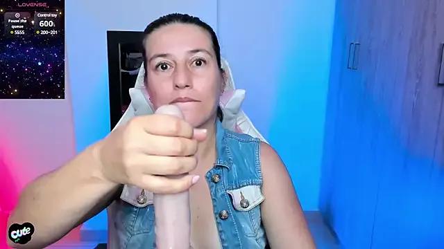 Saskyaa on StripChat 
