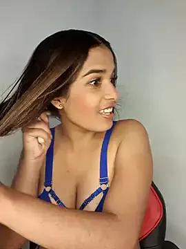 Selena_18x on StripChat 