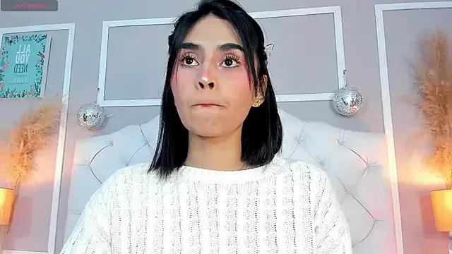 serena_jeyms on StripChat 