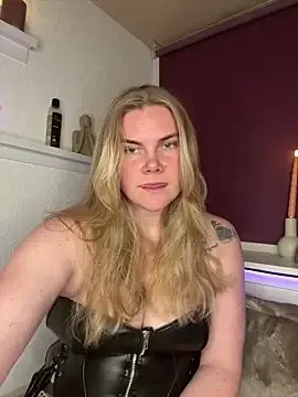 SexyBlondJoanna — Suck Dildo