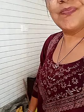 Shanu_Shah on StripChat