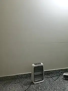 Shanu_Shah on StripChat