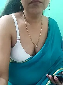 Shanu_Shah on StripChat