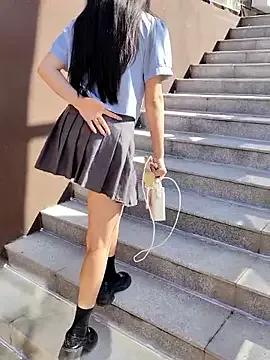 shaoshao-7758 — Bare for one minute outdoors