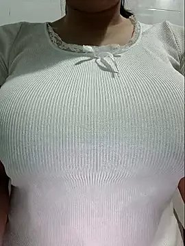 Shine_Mai on StripChat