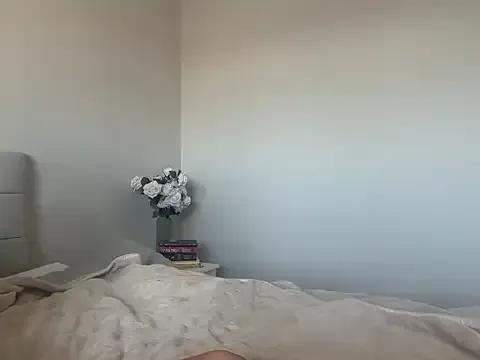 skye__ — Naked + 2 min toy control