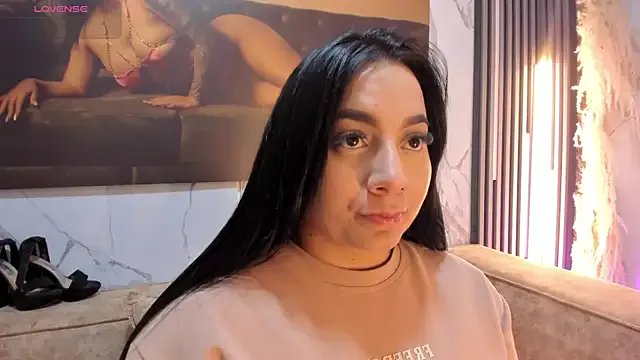 sofhiaa_adaams on StripChat