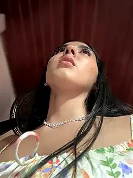 Sofia_Collins- on StripChat