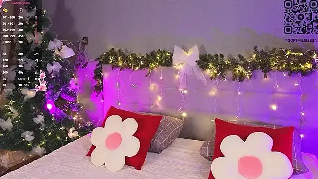 soft_babe — shorts off and lower panties