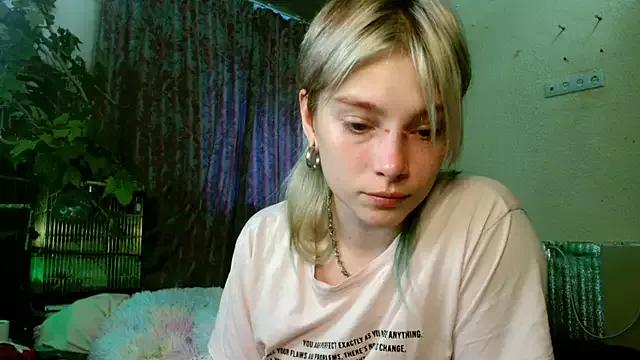 Sophie_Bell from StripChat is Freechat