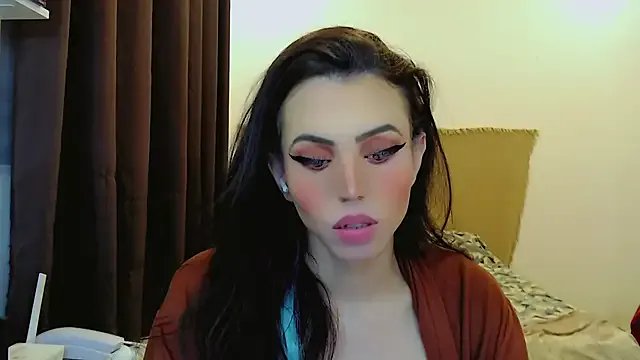 Sophie_Fantasys on StripChat