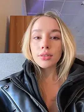 SSSATIVA_model on StripChat 