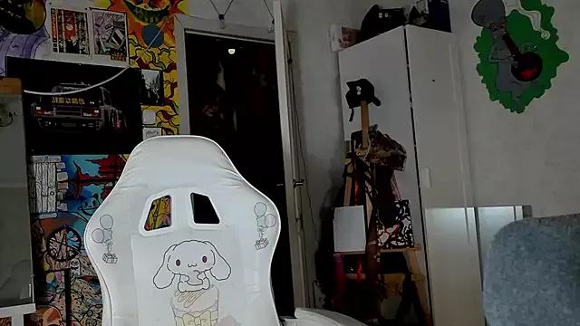 Sunny_Mouse_ on StripChat 