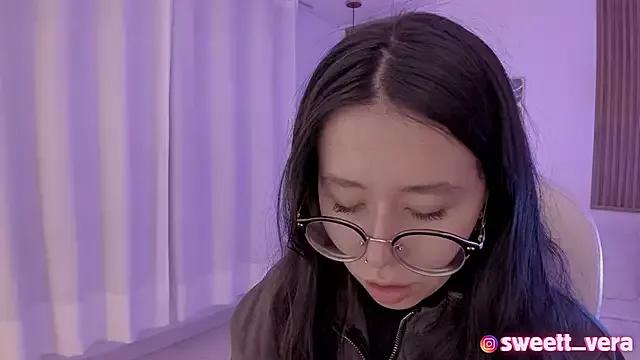 sweet_vera on StripChat 