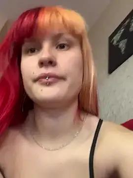 Sweet_white_chocolate on StripChat 