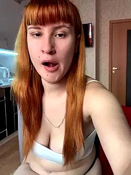 Sweet_white_chocolate on StripChat 