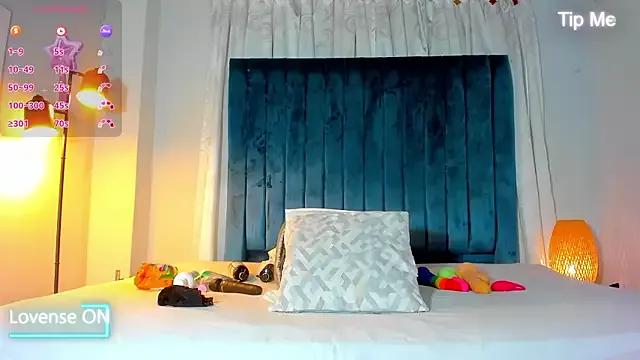 sweetebony_970 on StripChat 