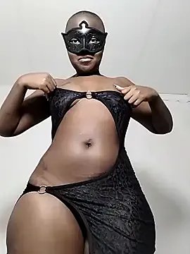 SweetSavage18 on StripChat