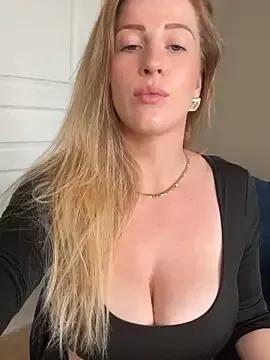 Sweety_Foxy69 on StripChat 