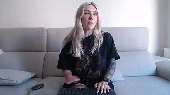 tattoobbgirl — vib use 5 mins