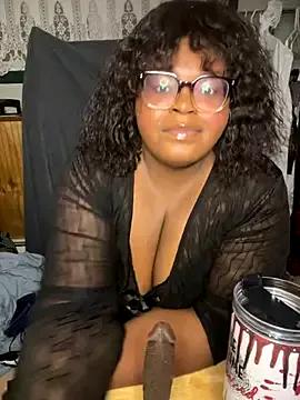 TheChubbySiren on StripChat